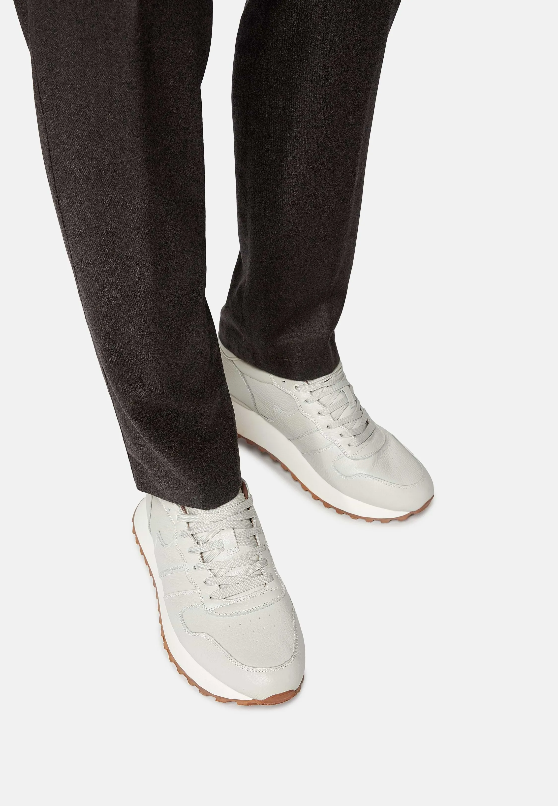 Zapatillas De Piel Abatanada
