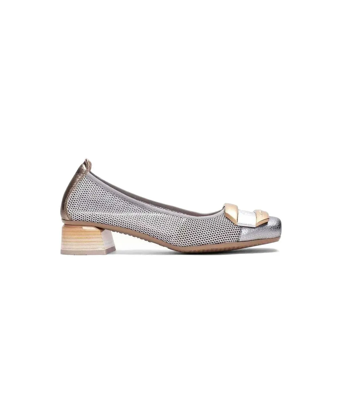 Zapato para mujer con adorno en el empeine