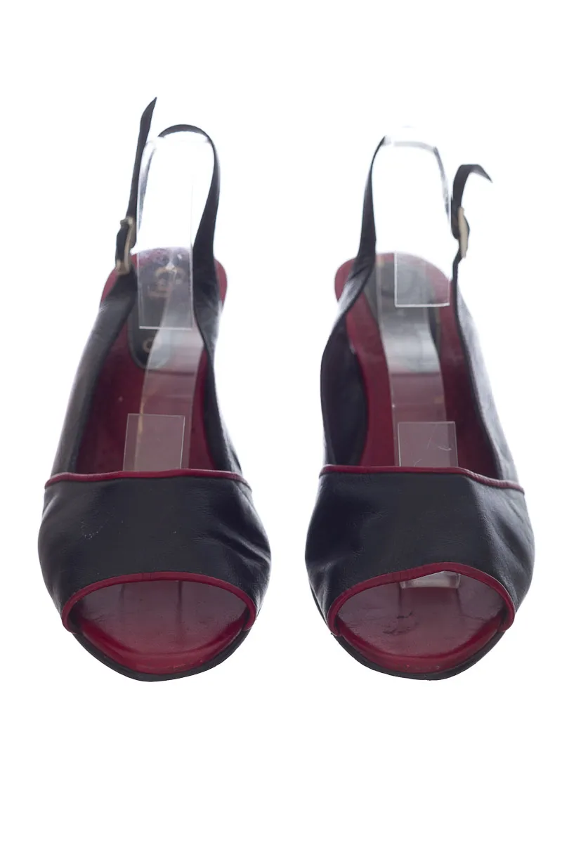 ZAPATOS COLOR NEGRO  CAPRINO